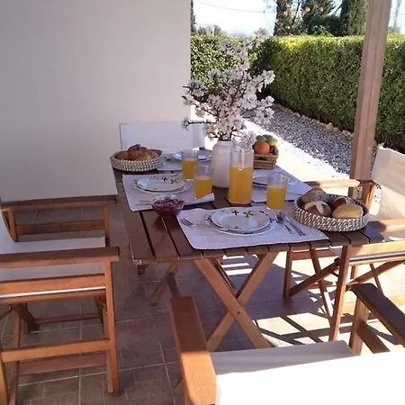 Evi's Sea View Villa Gennadi